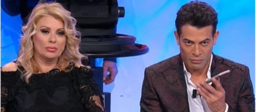 Tina e Gianni di U&D ringiovaniti dopo Natale: sul web si parla di 'ritocchini'