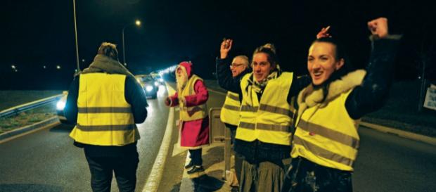 Gilets jaunes" : les femmes en première ligne - parismatch.com Gilets jaunes" : les femmes en première ligne - parismatch.com