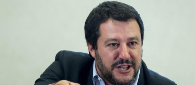Pensioni, ministro Salvini lancia ultimatum al M5S: 'Più soldi ai disabili o non votiamo il reddito di cittadinanza' - fanpage.it Pensioni, ministro Salvini lancia ultimatum al M5S: 'Più soldi ai disabili o non votiamo il reddito di cittadinanza' - fanpage.it