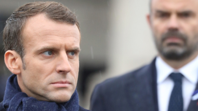 Emmanuel Macron et Edouard Philippe reprennent des couleurs dans l'opinion en janvier