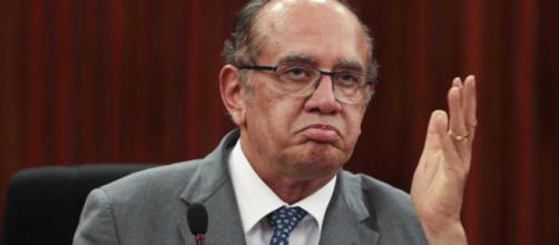 Gilmar Mendes acata pedido de Flávio Bolsonaro e suspende caso Queiroz. (Marcello Casal Jr./Agência Brasil)