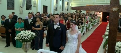Sobreviventes da tragédia da boate Kiss em Santa Maria, se casam. Reprodução/RBS TV