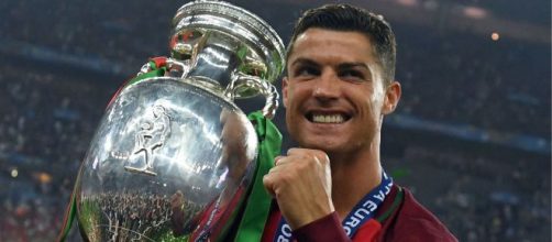 Cristiano Ronaldo, la leggenda continua: ha raggiunto quota 700 reti fra club e nazionale
