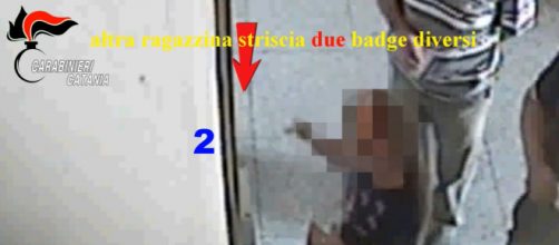 Catania: ragazzina striscia badge al posto dei dipendenti del Comune