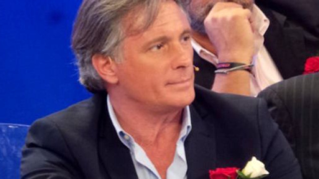 Giorgio Manetti, ex cavaliere di Uomini e donne, cancella le foto con la fidanzata Caterina