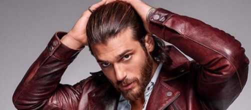 Can Yaman di Bitter Sweet ospite a C'è Posta per Te