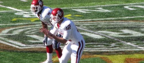 Landry Jones played for Oklahoma from 2009-12. [Image Source: Flickr | Enrique A. Sanabria]