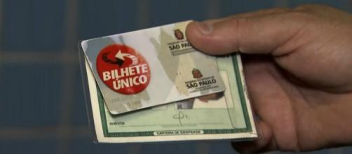 SPTrans recomenda usuário emitir novo cartão do Bilhete Único. (Reprodução/TV Globo)