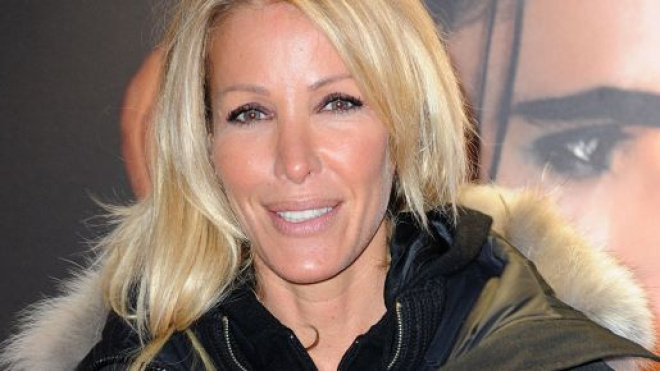 Ophélie Winter en grande détresse