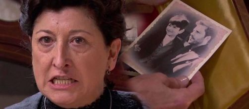 Una Vita, trame iberiche: Ursula perde le staffe dopo aver visto una fotografia di Telmo