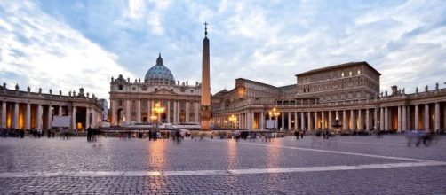 Vaticano sull'orlo di un crac finanziario: esce il libro di Gianluigi Nuzzi