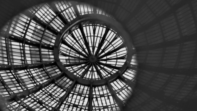 Particolare della Galleria Umberto I, una delle foto che saranno esposte presso mCd gallery.