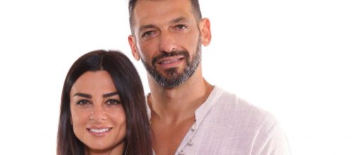 Temptation: Pago nel locale di Lacerenza, avrebbe smentito di essere single.