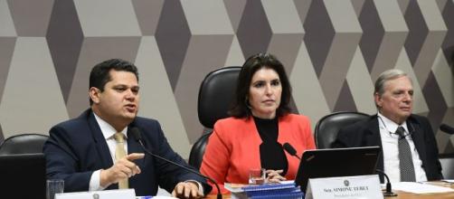 Alcolumbre anunciou aprovação da Previdência em segundo turno. (Marcos Oliveira/Agência Senado)