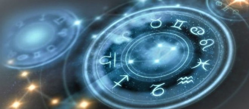 Oroscopo dal 28 ottobre al 3 novembre: stelle favorevoli per il Cancro, Sagittario stanco