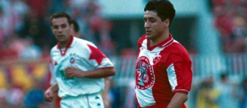 Darko Pancev con la maglia della Stella Rossa nella stagione 1991/92