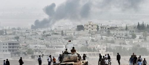 Kurds battle for heart of Kobane as UN fears massacre - yahoo.com