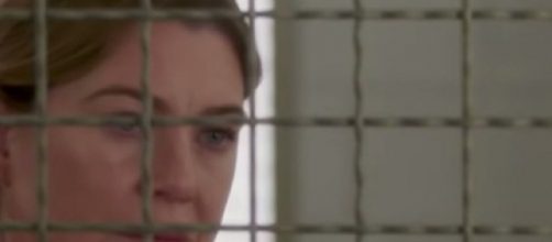 Meredith Grey in prigione nella 16x06 di Grey's Anatomy