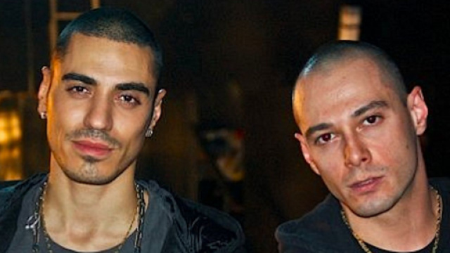 Marracash a sinistra, Fabri Fibra a destra.