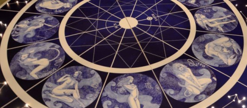 Oroscopo di domani 2 novembre 2019 | Astrologia, classifica e previsioni per i primi sei segni dello zodiaco
