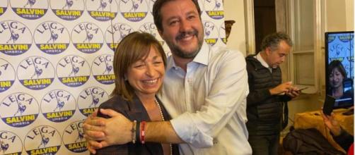 Donatella Tesei e Matteo Salvini festeggiano la vittoria alle elezioni regionali in Umbria