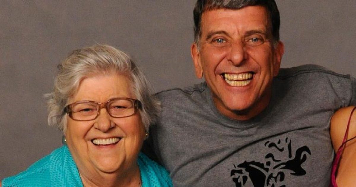 Mãe de Fernando ainda não sabe sobre a morte do ator