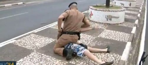 Homem é preso durante entrada ao vivo no 'Meio-Dia Paraná', em Foz do Iguaçu. (Reprodução/RPC)