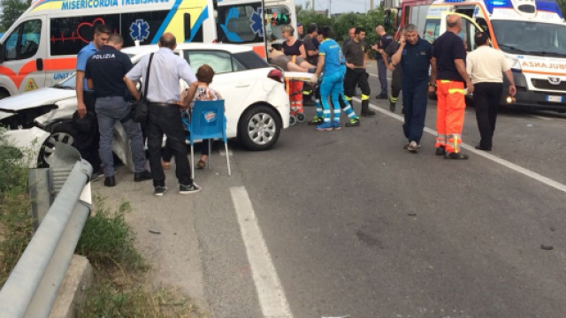 Calabria, barista muore in un incidente stradale dopo aver perso il controllo della moto
