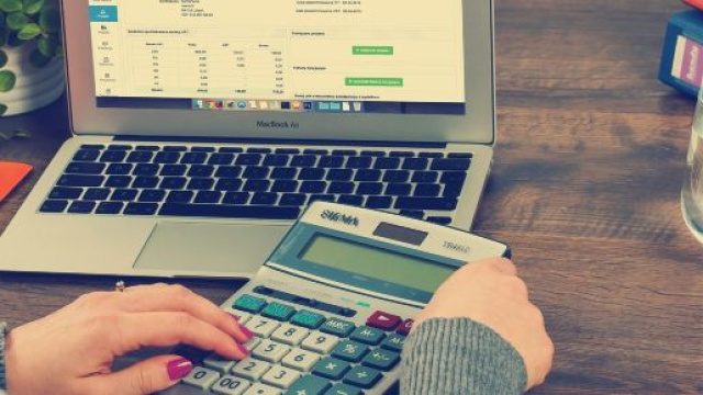 Lavoro domestico: famiglie potrebbero pagare tasse badante