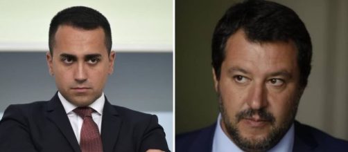 Scontro Salvini-Di Maio sulla questione migranti: 'Con la Lega al governo gli sbarchi diminuivano, con il governo del tradimento aumentano'.