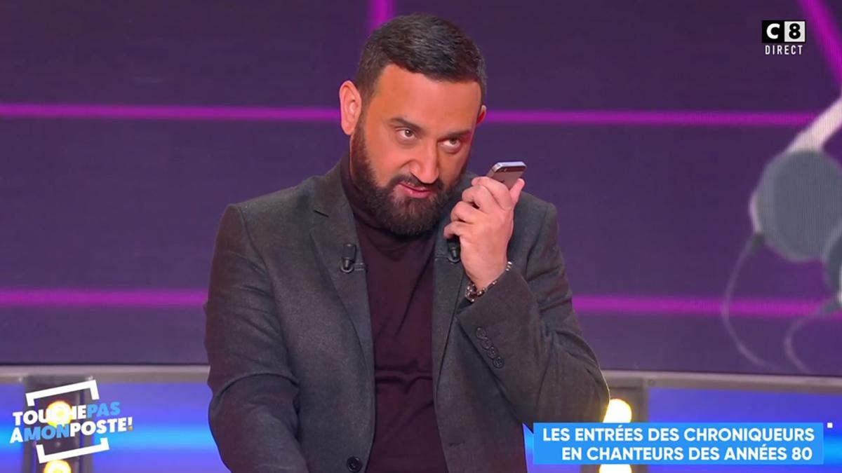 Tpmp Cyril Hanouna Aide Un Homme Du Public à Faire Sa