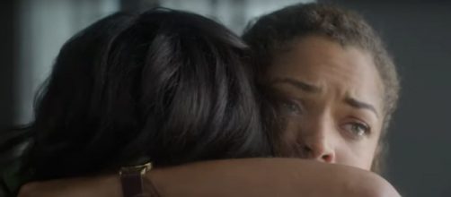 Dr. Claire Brown (Antonia Thomas) takes love and comfort from her mother in October 7'S episode of "The Good Doctor." [Image source:ABC-YouTube]