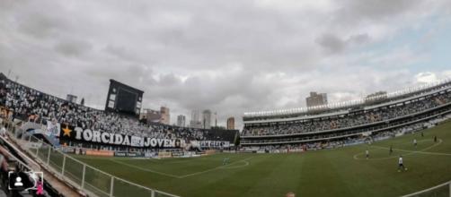 Jogo entre Santos e Palmeiras terá transmissão em TV aberta. (Reprodução/Instagram/@santosfc)
