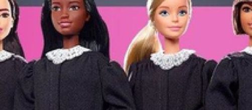 Barbie mette la toga da magistrato