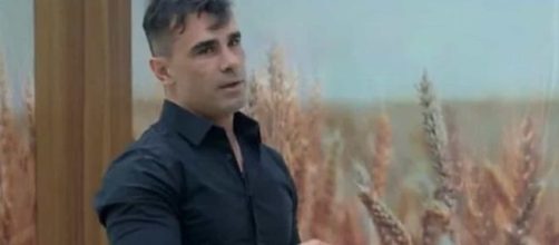Jorge Sousa não gostou de justificativa de Lucas. (Reprodução/Record TV)