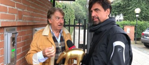 Striscia la notizia, Marco Columbro raggiunto da Valerio Staffelli di Striscia la notizia