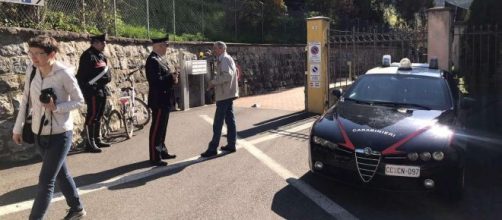 Bergamo, giallo in municipio a Zandobbio: impiegata trovata morta con ferite da taglio