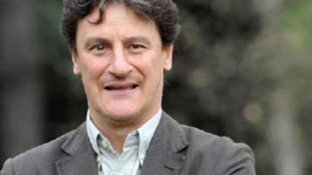 Giorgio Tirabassi ha avuto un malore: è grave