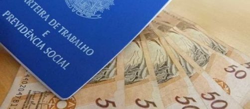 Salário mínimo pode ir a R$ 1.030 em 2020. (Arquivo Blasting News)