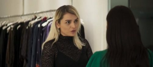 Kim e Vivi discutem em 'A Dona do Pedaço'. (Reprodução/TV Globo)