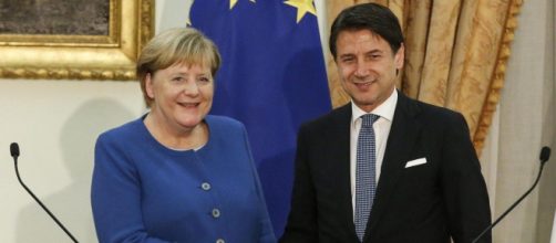 L'incontro tra Conte e Merkel criticato sui social