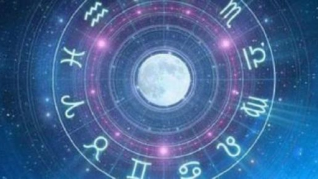 L'oroscopo di giovedì 14 novembre: Luna in congiunzione a Gemelli, Capricorno audace