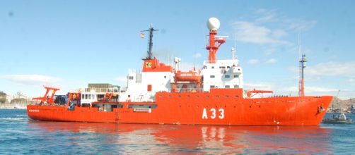 El Hespérides, buque científico de la Armada, parte al Polo Sur desde Cartagena.