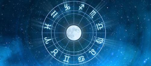 Previsioni astrali di domenica 17 novembre: novità per Scorpione e Sagittario