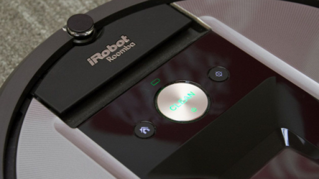 Roomba 960: recensione dell'aspirapolvere-robot.
