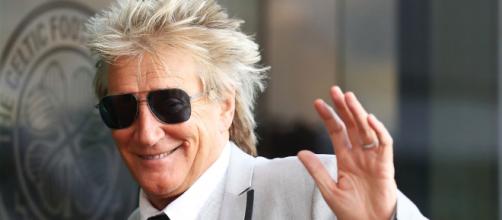Rod Stewart is supporting the Teenage Cancer Trust charity (Source: Blasting News archive)