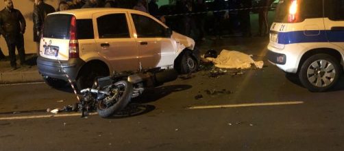 Reggio, incidente mortale fra auto e moto nel quartiere Modena