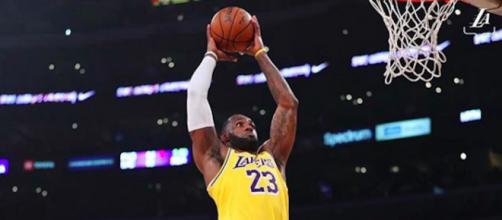 LeBron James bat un nouveau record. Credit: Instagram/Lakers