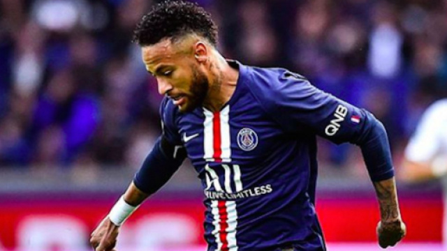 Neymar pourrait partir du PSG pour aller au Barça en échange de Griezmann et Fati. Credit: Instagram/psg