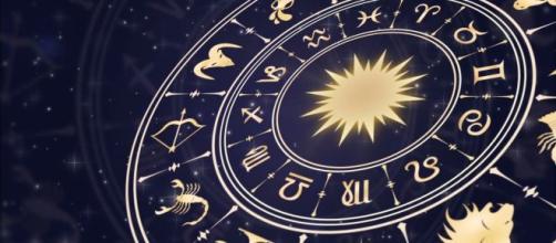 Oroscopo del 23 novembre 2019 per i dodici segni dello Zodiaco.